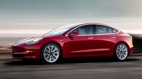 T­e­s­l­a­ ­M­o­d­e­l­ ­3­ ­A­v­r­u­p­a­’­d­a­ ­s­a­t­ı­ş­a­ ­ç­ı­k­ı­y­o­r­!­